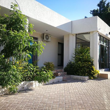 Pension Hotel Kamho Windhoek Eksteriør bilde